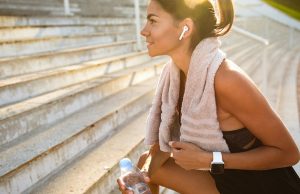 Choosing Sport Earbuds in Singapore That Stay Secure During Workouts
